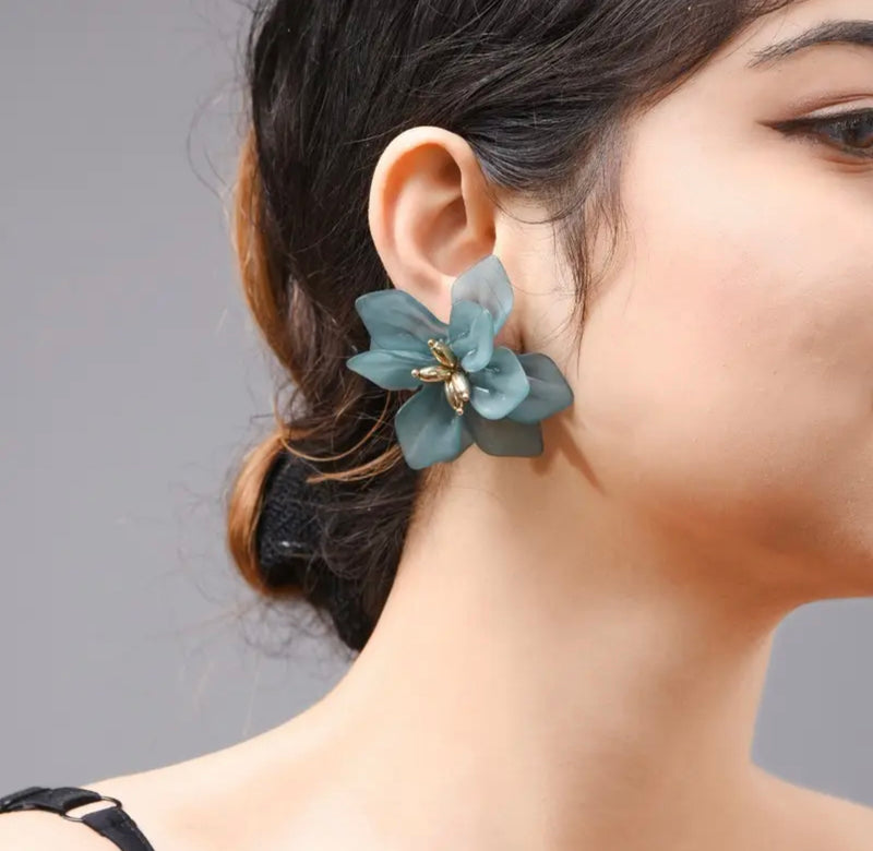 Fashion Flower Stud Earrings For -  1pair