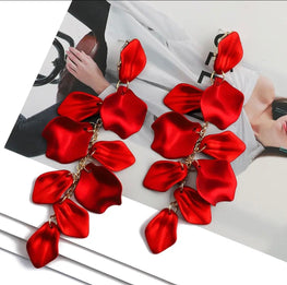 Petal Flower Tassel Dangle Earrings - Naxita Closet